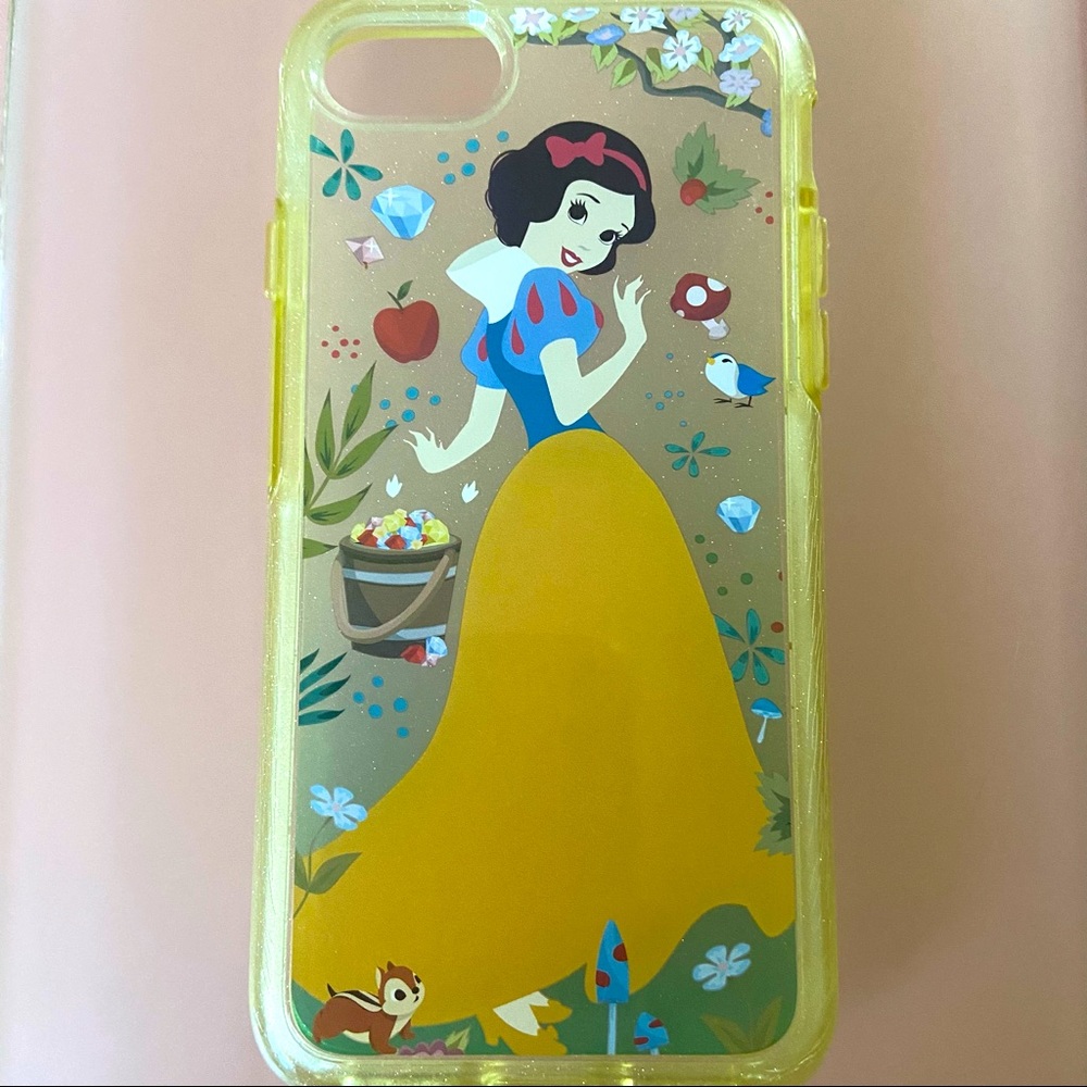 OtterBox Snow White Disney iPhone 7 Phone Case